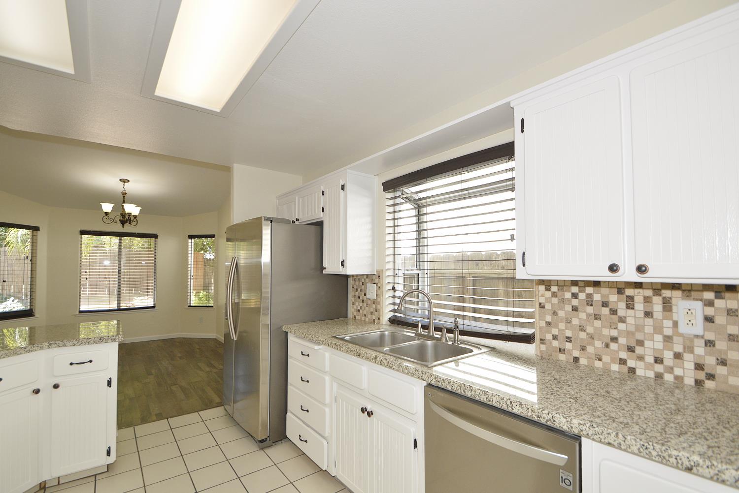 1879 E El Paso Ave, Fresno, CA 93720