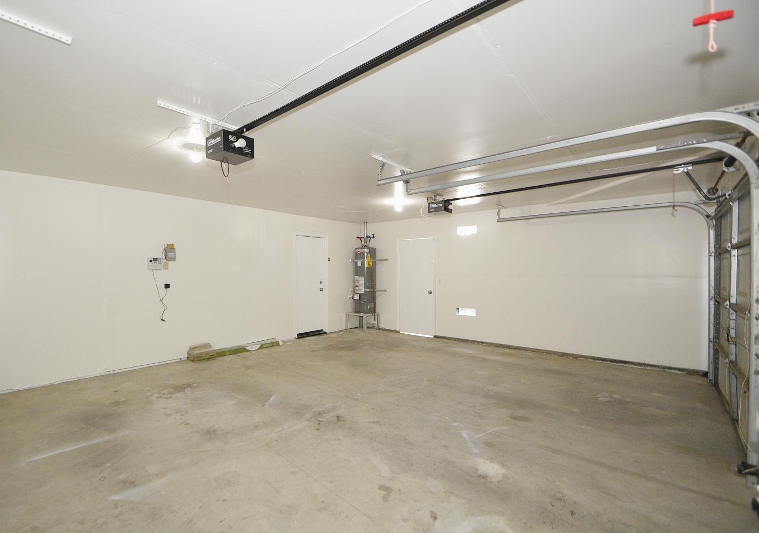 1879 E El Paso Ave, Fresno, CA 93720