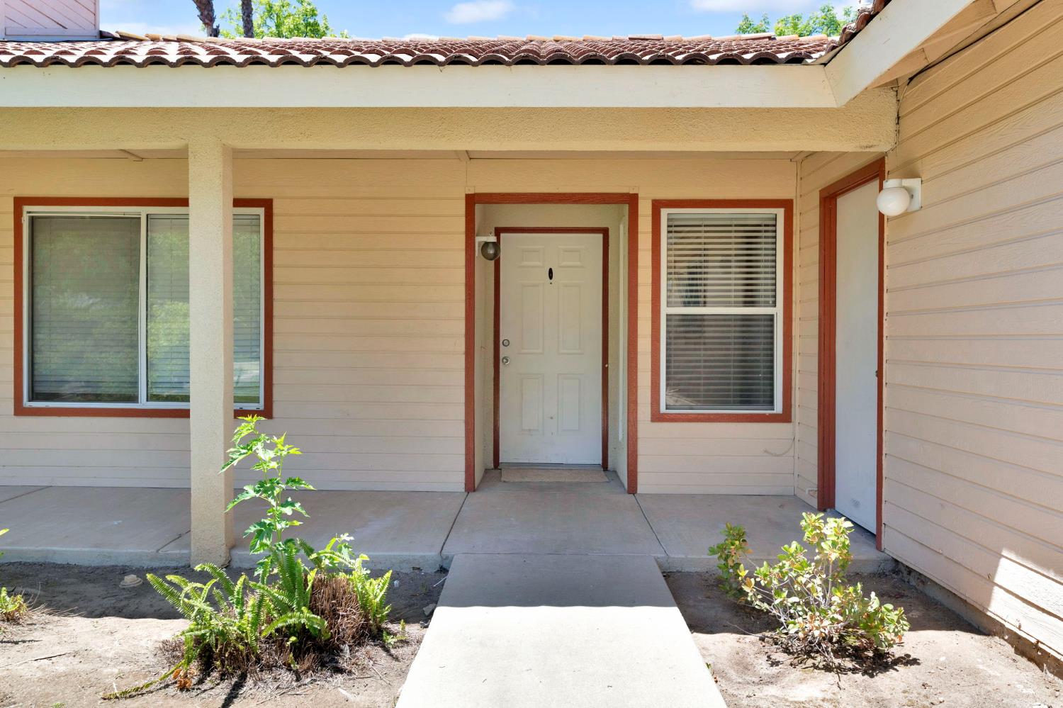 6311 N Cornelia Ave, Fresno, CA 93722