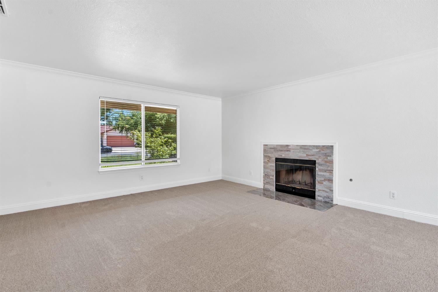 6311 N Cornelia Ave, Fresno, CA 93722