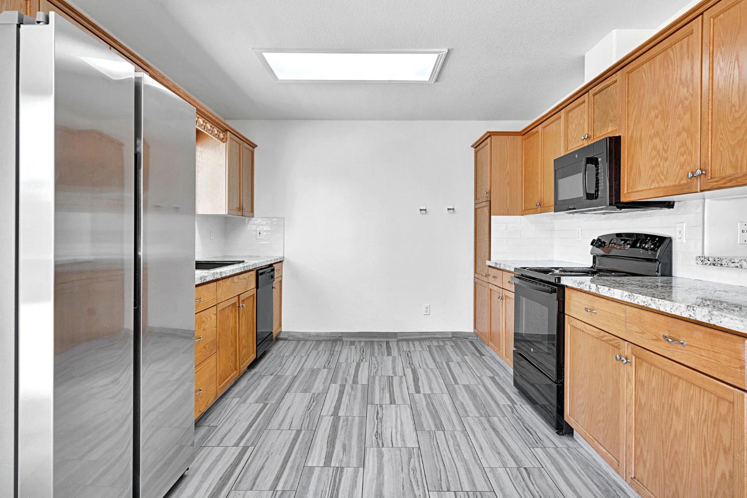 6311 N Cornelia Ave, Fresno, CA 93722