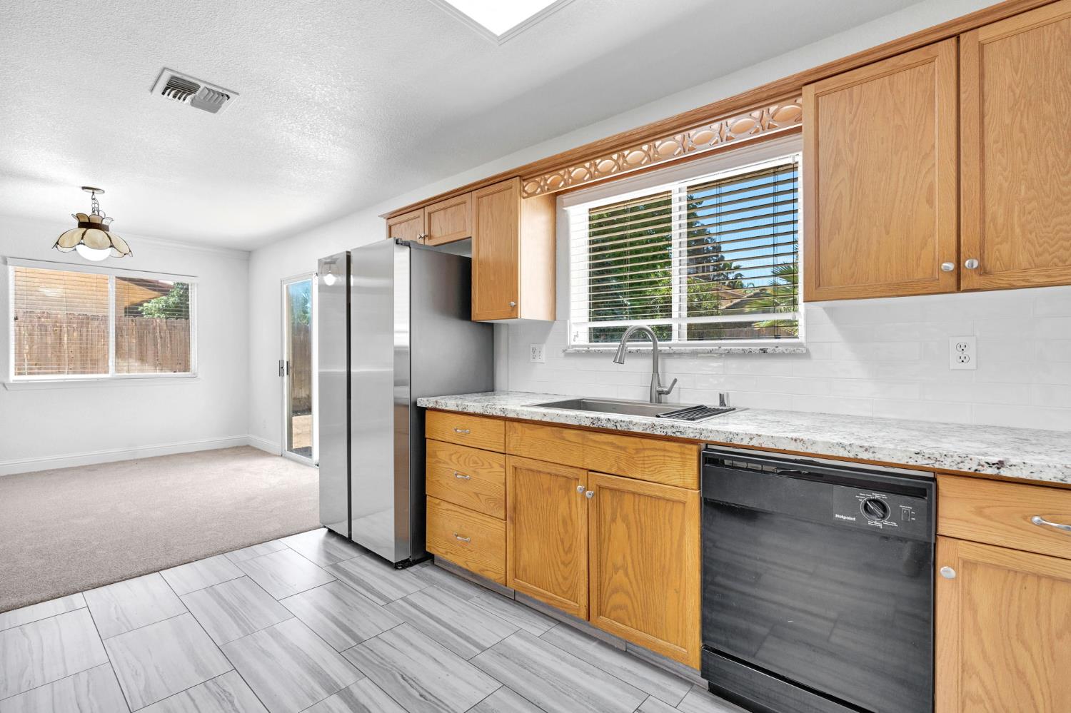 6311 N Cornelia Ave, Fresno, CA 93722
