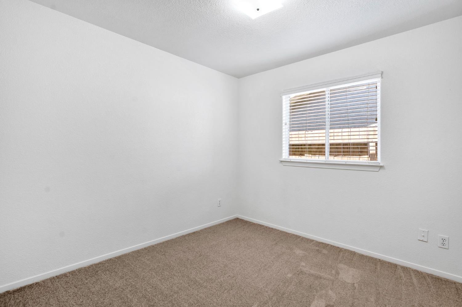 6311 N Cornelia Ave, Fresno, CA 93722