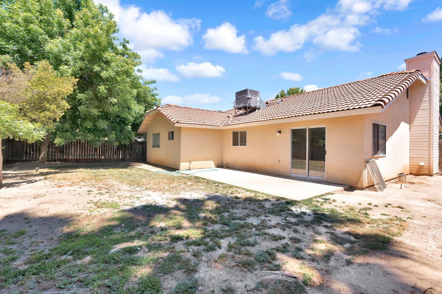 6311 N Cornelia Ave, Fresno, CA 93722