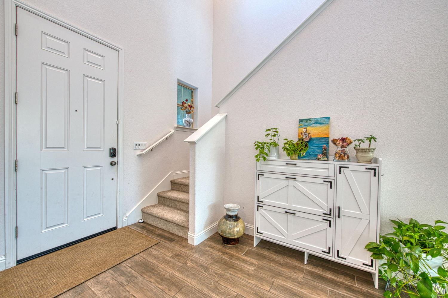 2381 N Jason Ave, Fresno, CA 93737