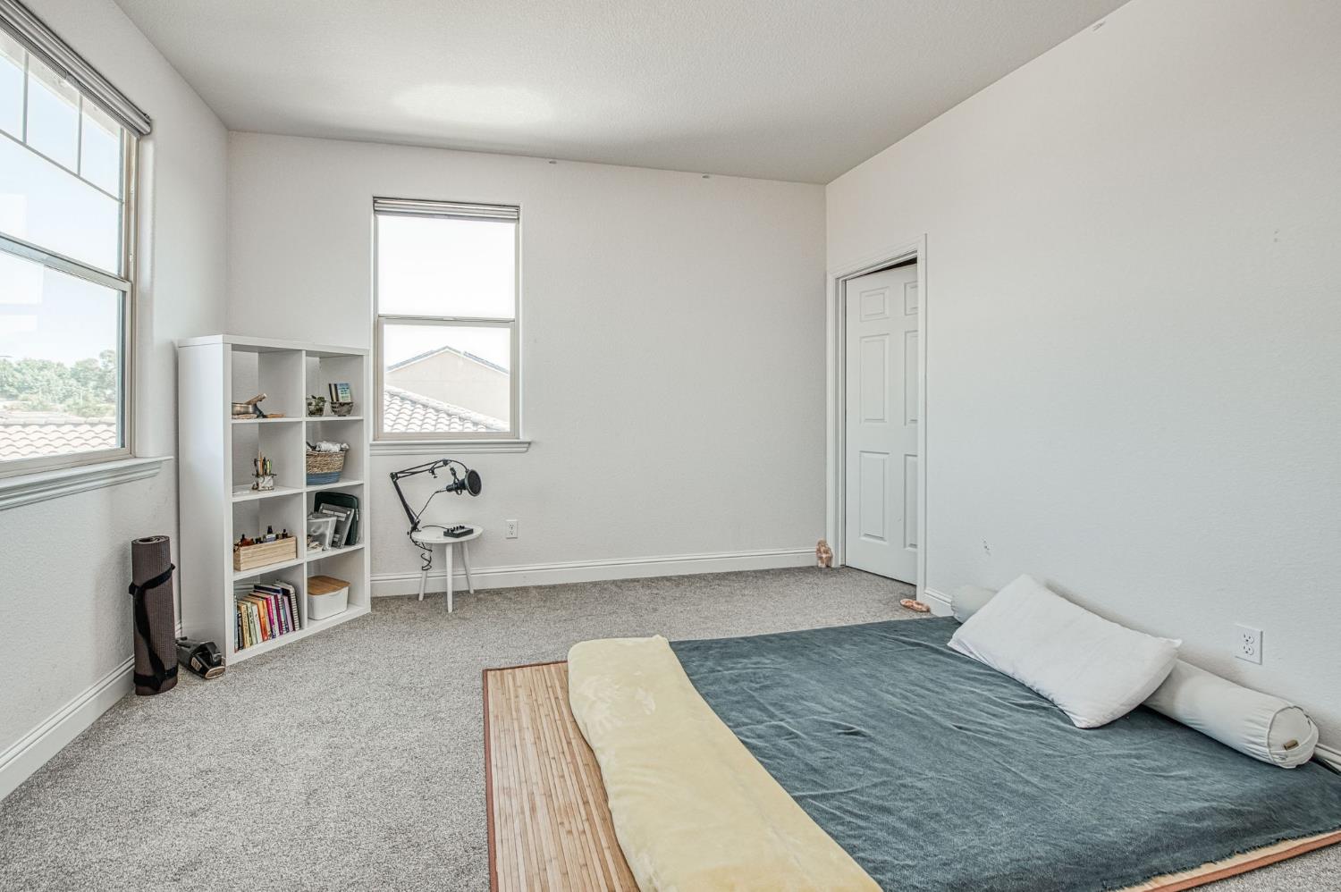 2381 N Jason Ave, Fresno, CA 93737