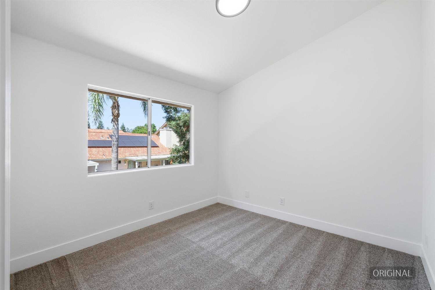 364 E Marwood Ln, Fresno, CA 93720