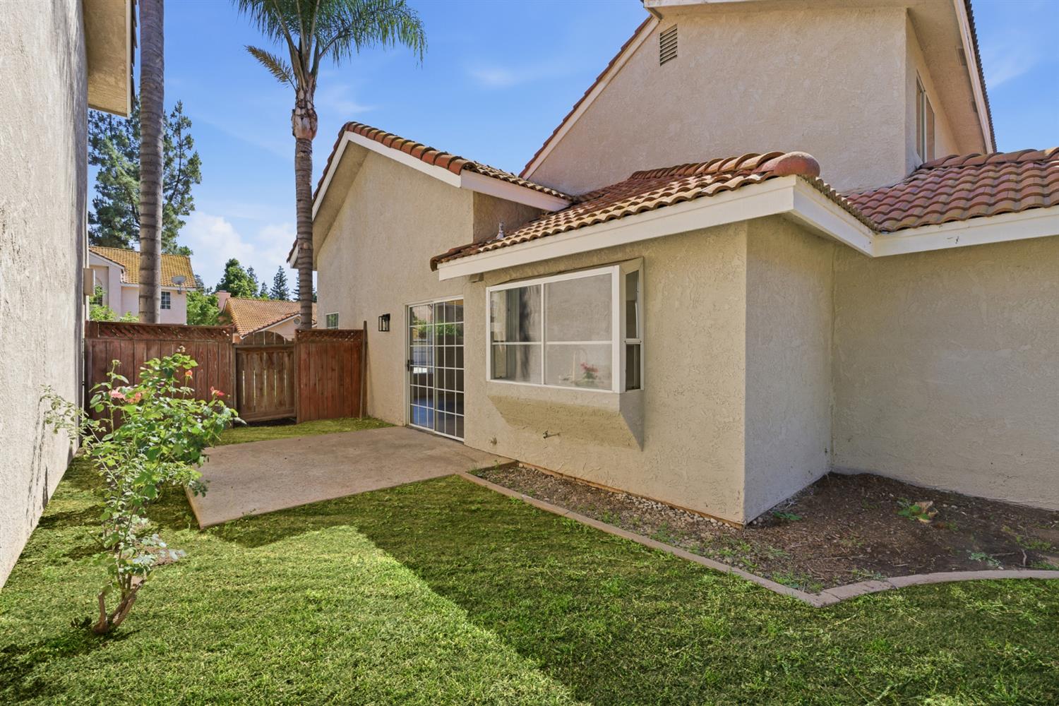 364 E Marwood Ln, Fresno, CA 93720