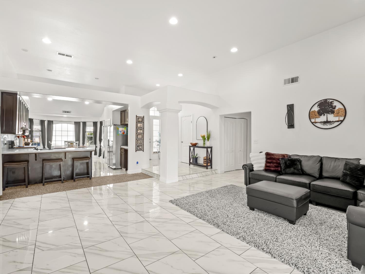 1012 Fedora Ave, Clovis, CA 93612