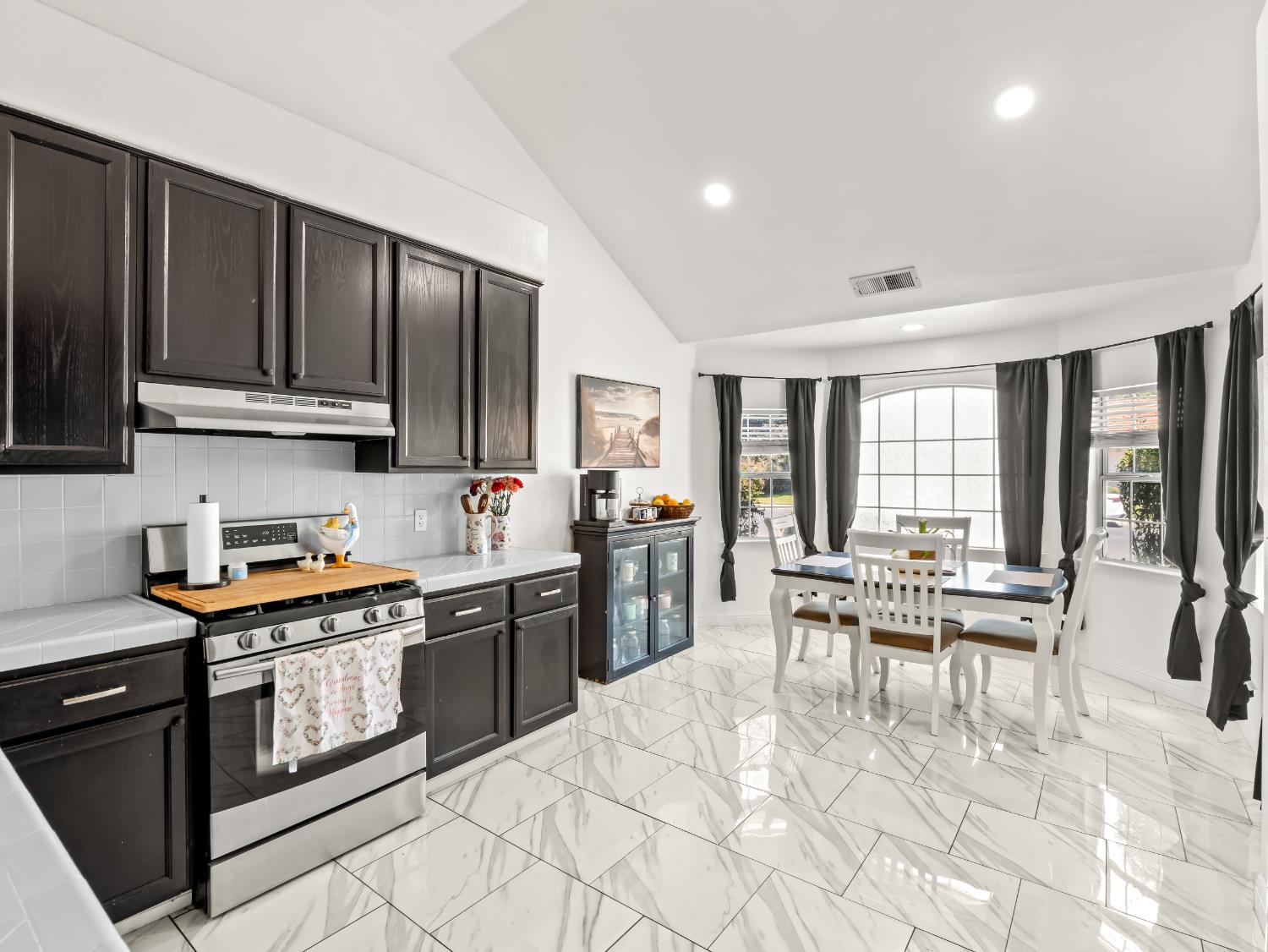 1012 Fedora Ave, Clovis, CA 93612