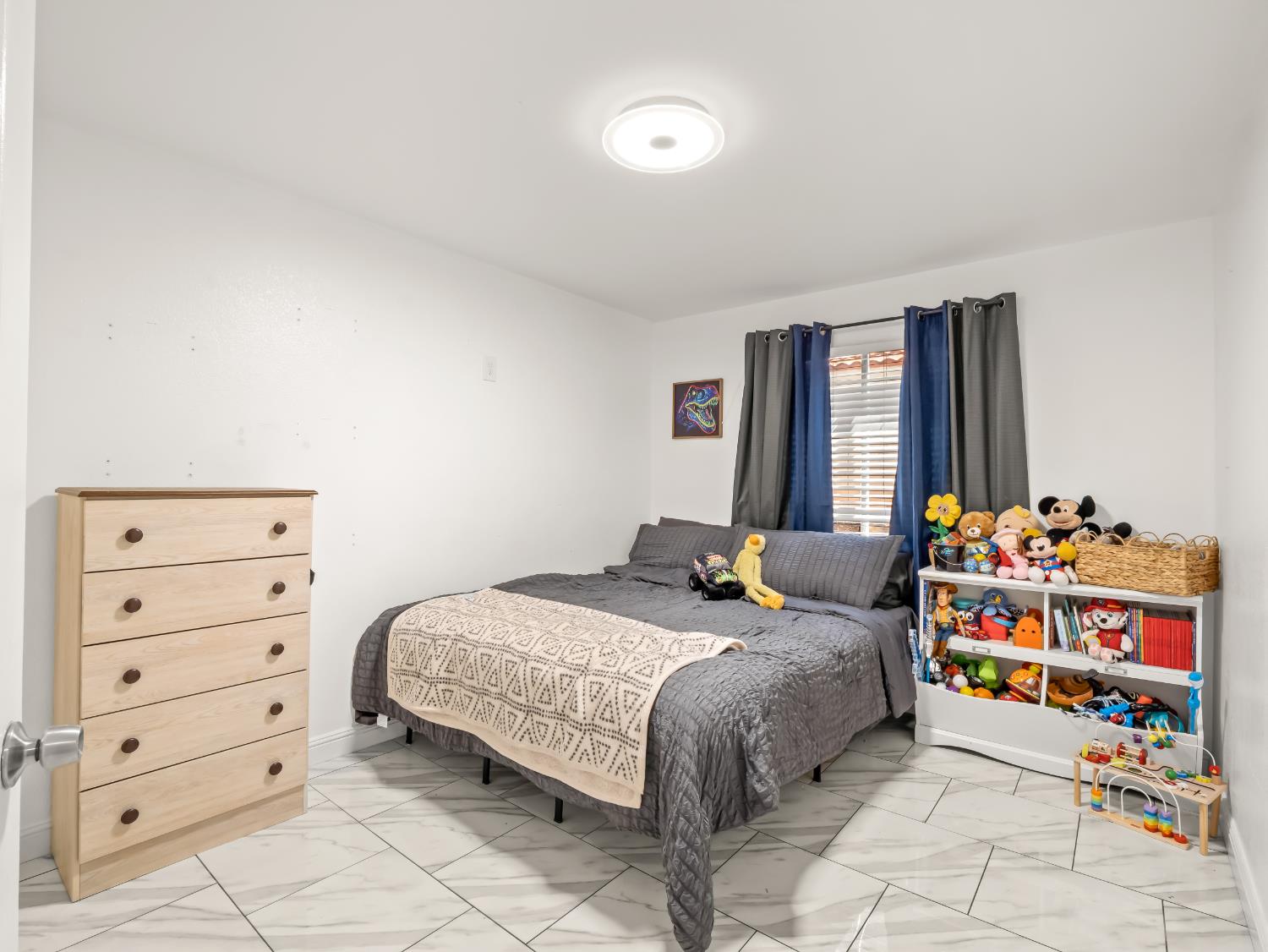 1012 Fedora Ave, Clovis, CA 93612