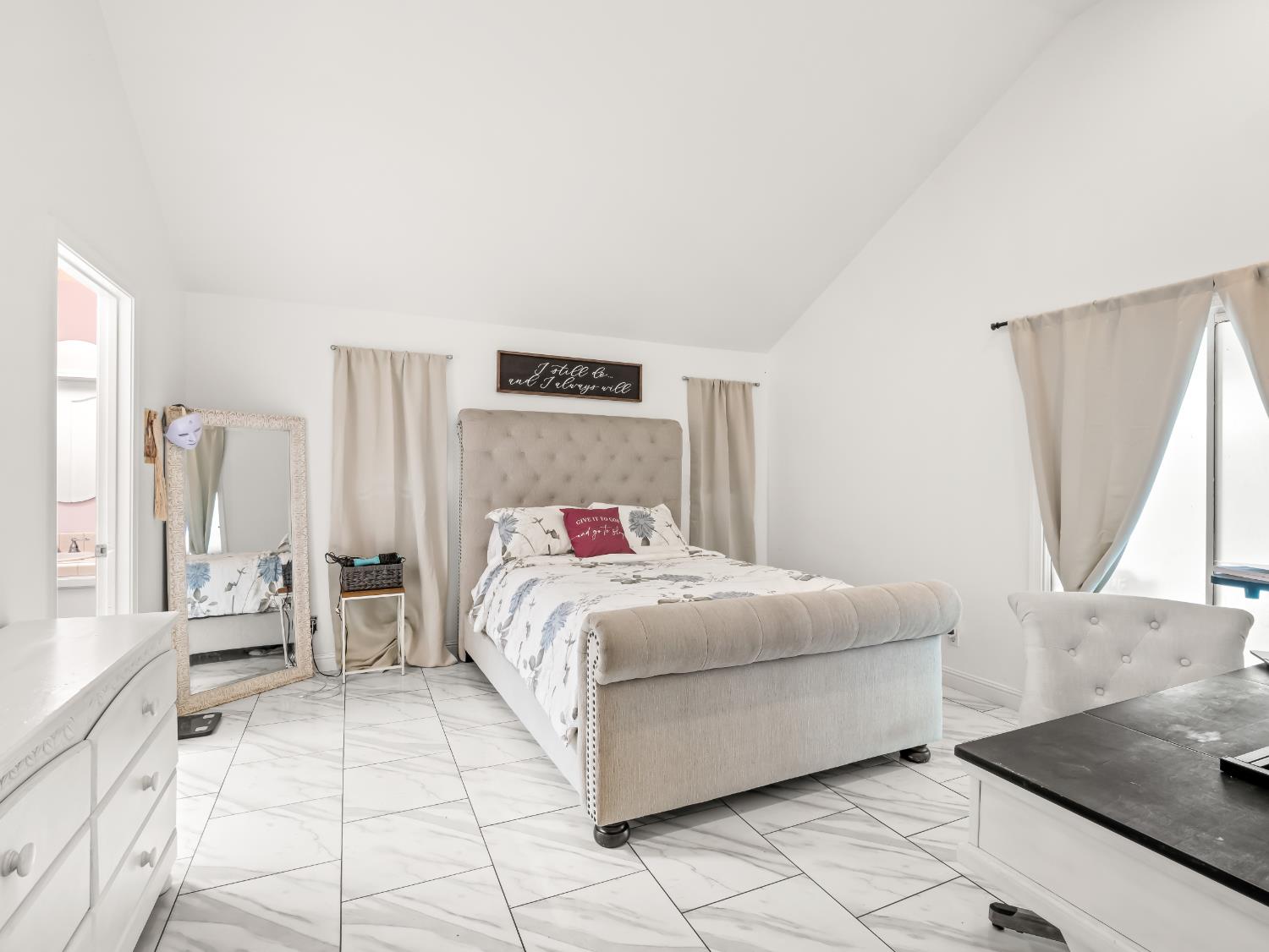 1012 Fedora Ave, Clovis, CA 93612