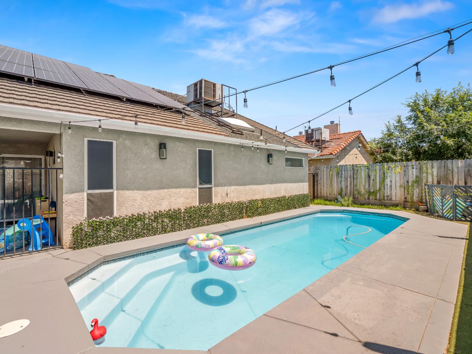1012 Fedora Ave, Clovis, CA 93612