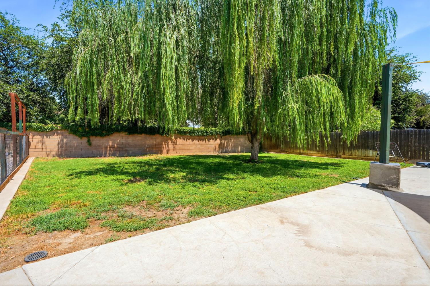 2258 Kirch Flat Ave, Tulare, CA 93274