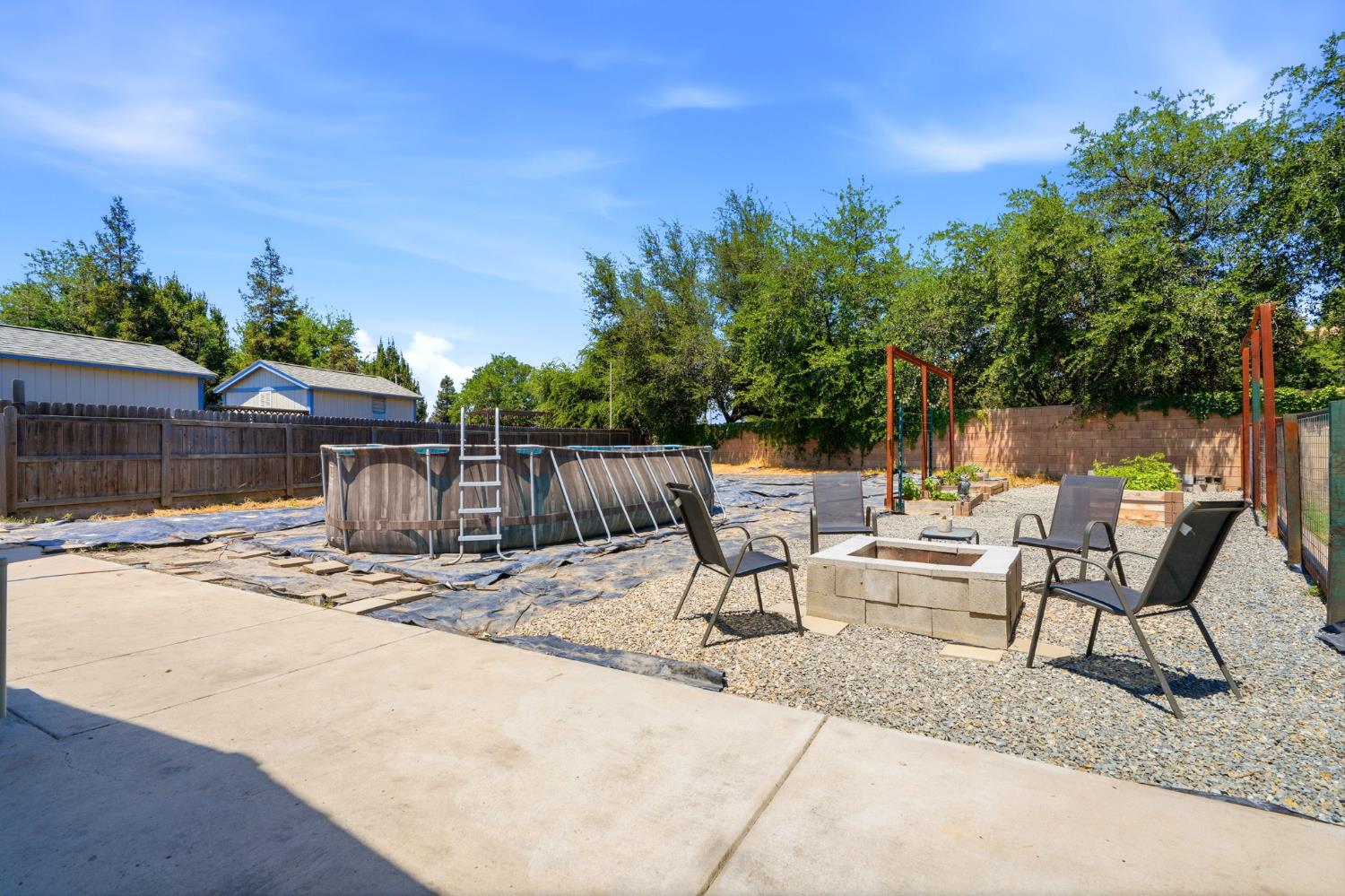 2258 Kirch Flat Ave, Tulare, CA 93274