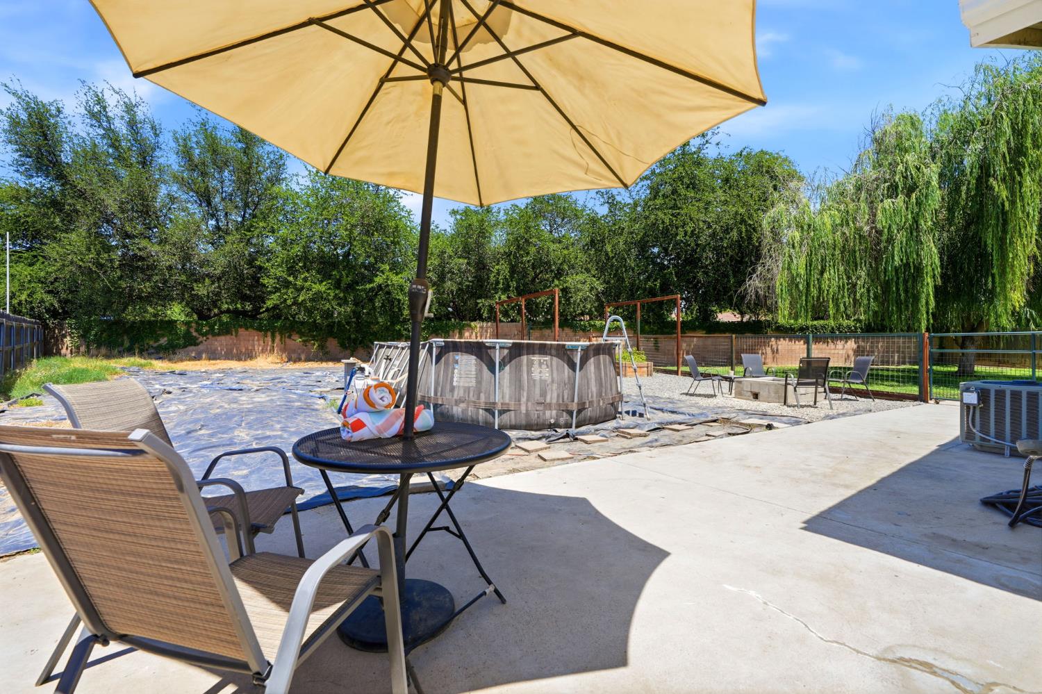2258 Kirch Flat Ave, Tulare, CA 93274