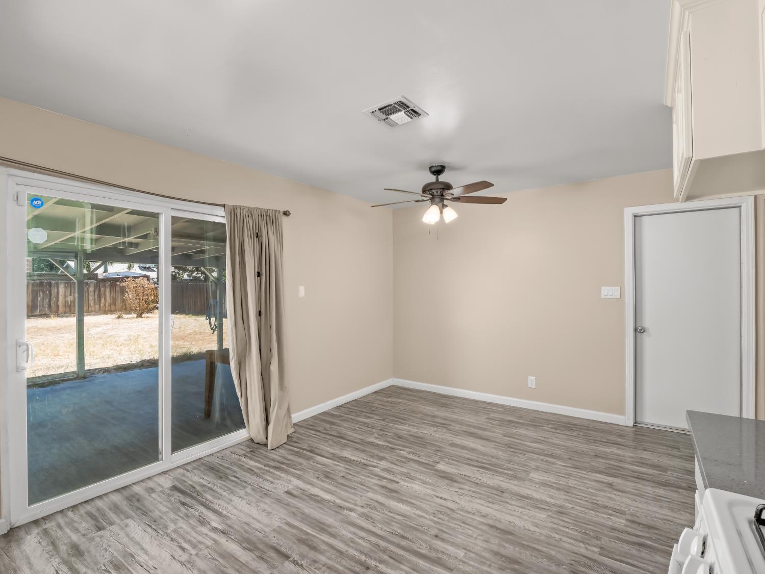 3576 N Marks Ave, Fresno, CA 93722