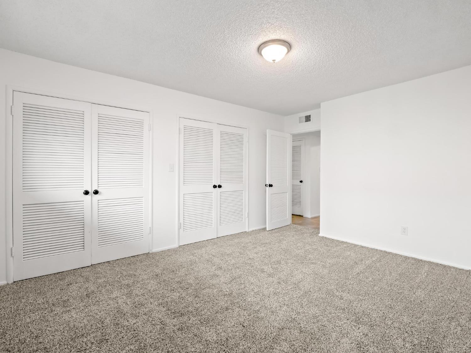 3725 N Fruit Ave #B, Fresno, CA 93705