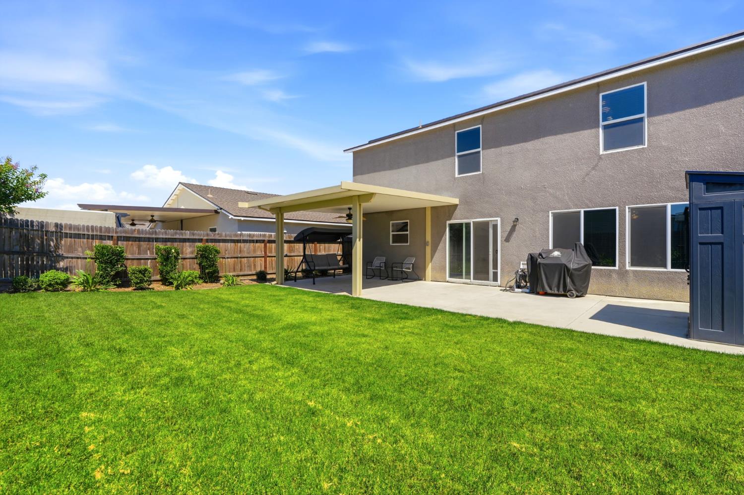 1033 E Loyola, Visalia, CA 93292