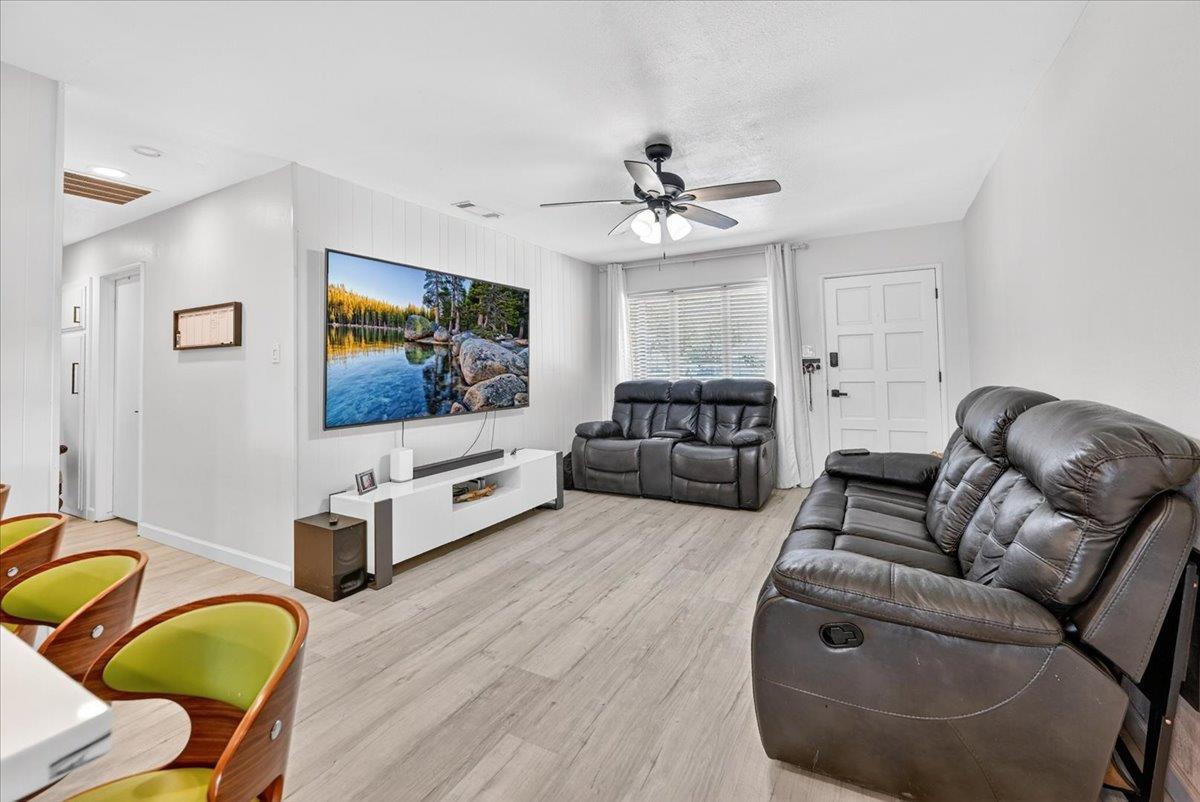 3097 W Sussex Way, Fresno, CA 93722