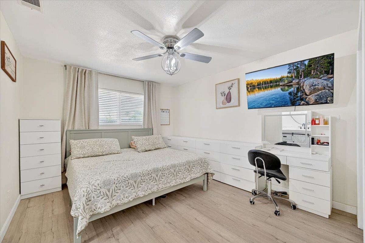 3097 W Sussex Way, Fresno, CA 93722