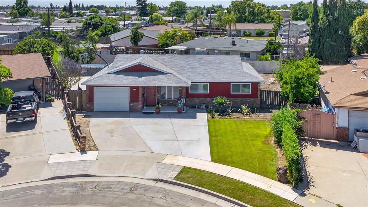 3097 W Sussex Way, Fresno, CA 93722
