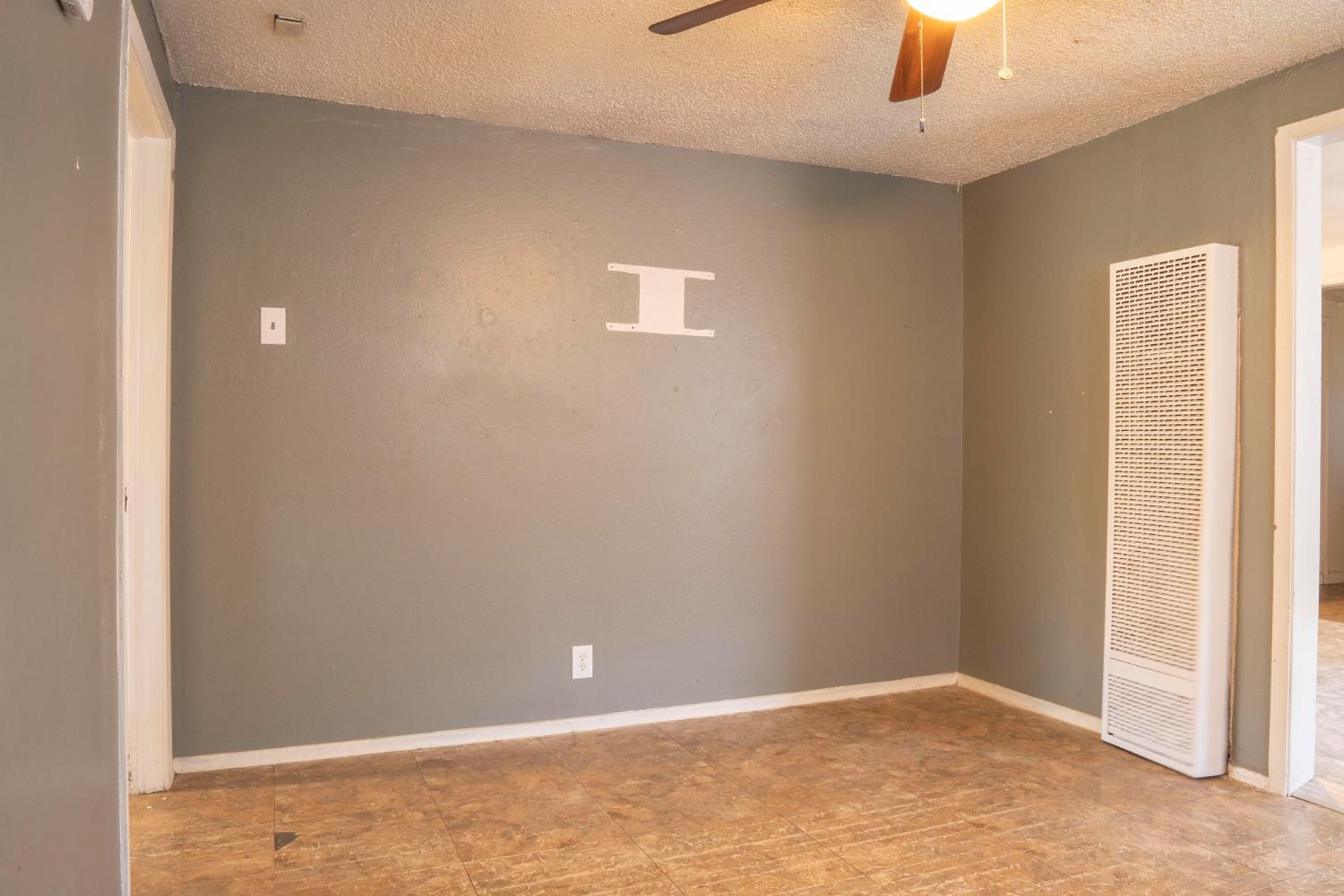 5028 E Balch Ave, Fresno, CA 93727