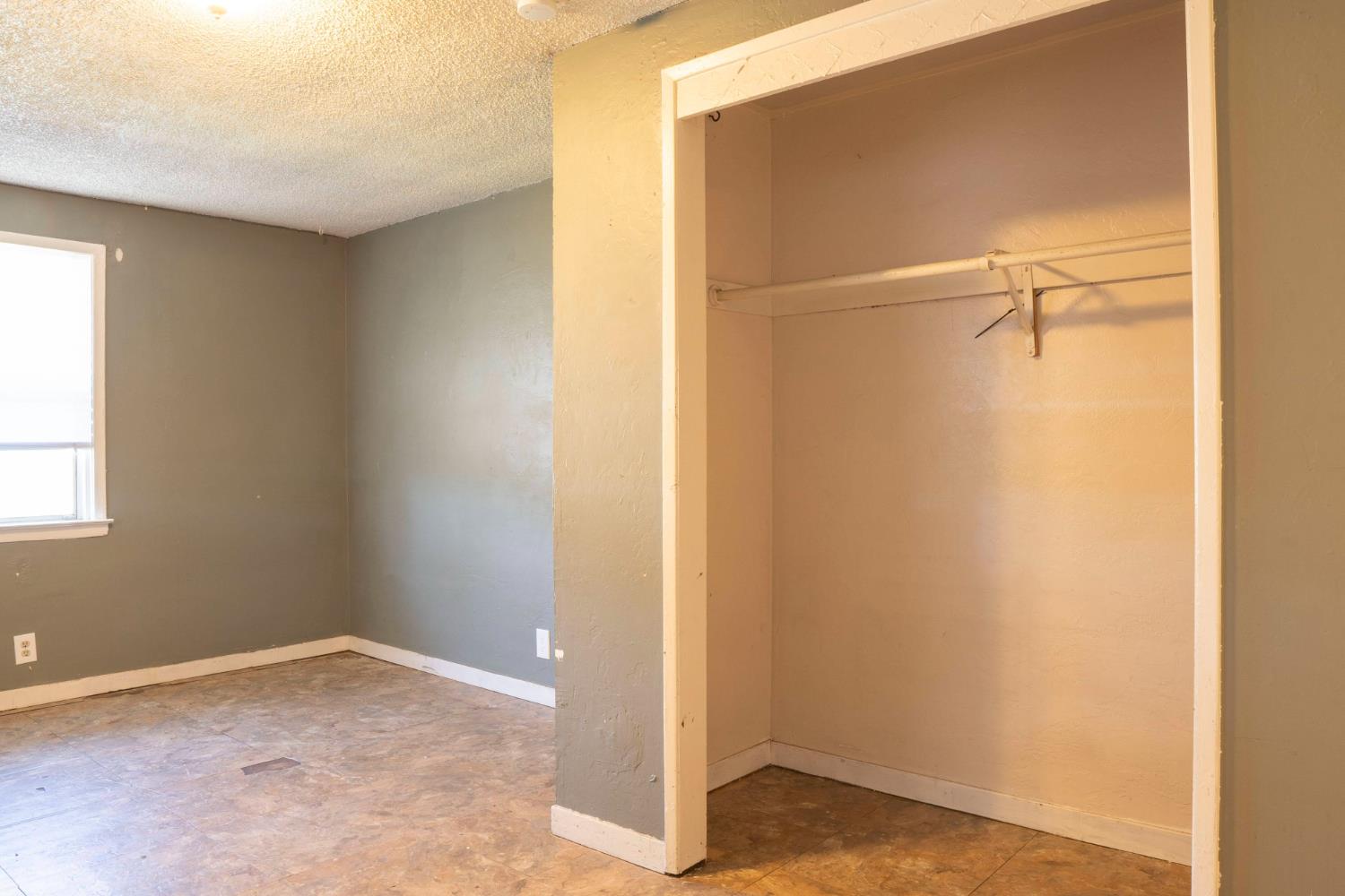 5028 E Balch Ave, Fresno, CA 93727