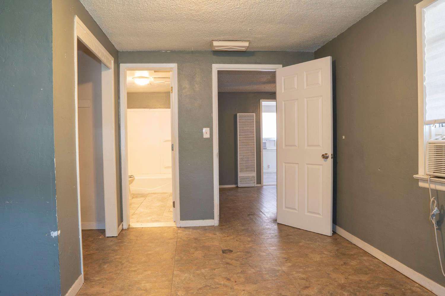 5028 E Balch Ave, Fresno, CA 93727