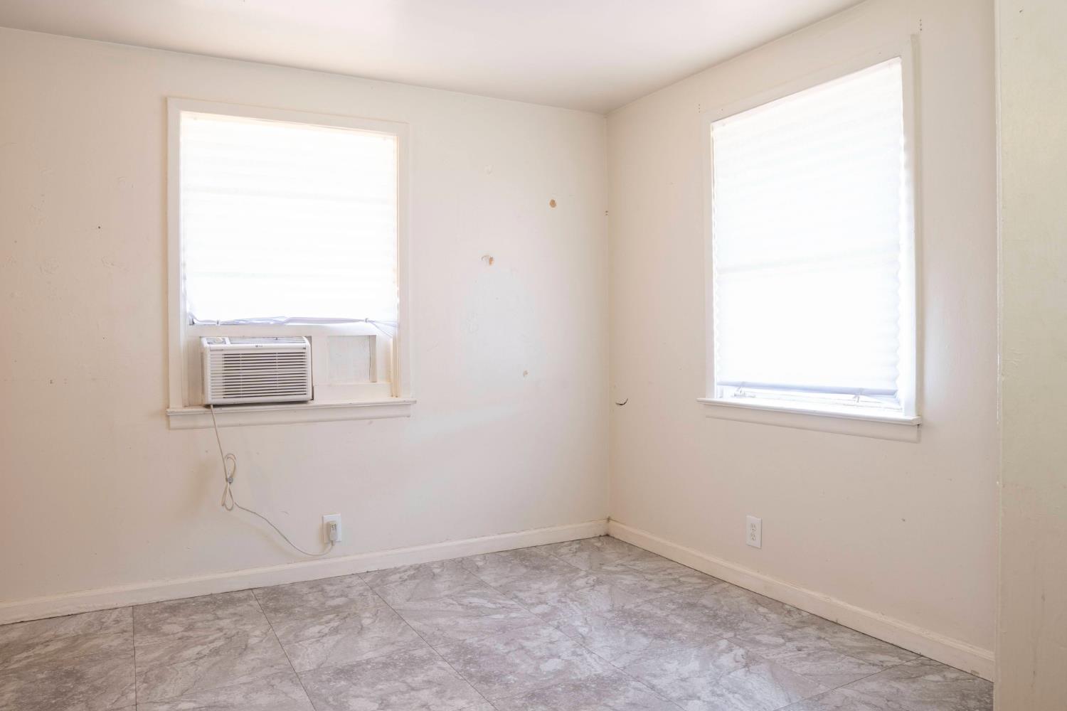 5028 E Balch Ave, Fresno, CA 93727