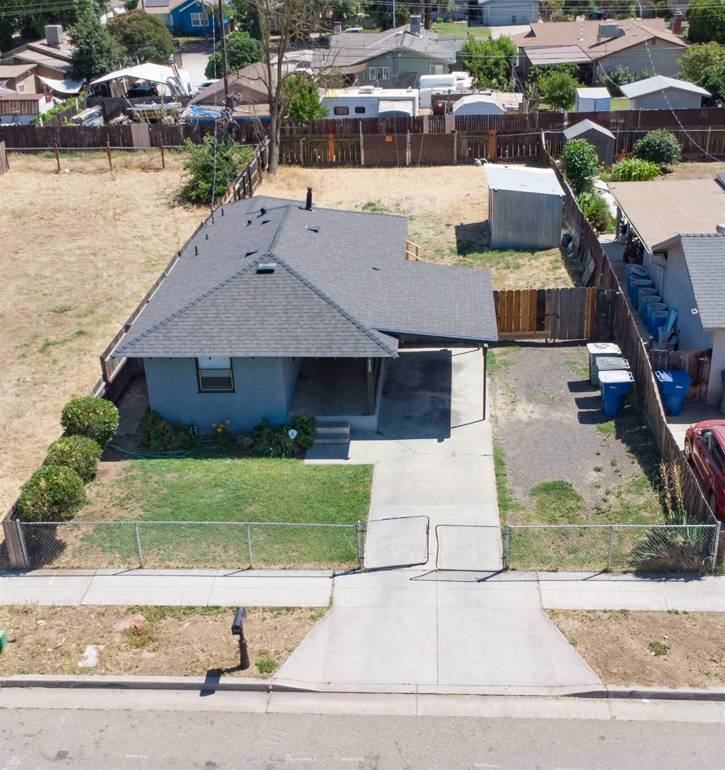 5028 E Balch Ave, Fresno, CA 93727
