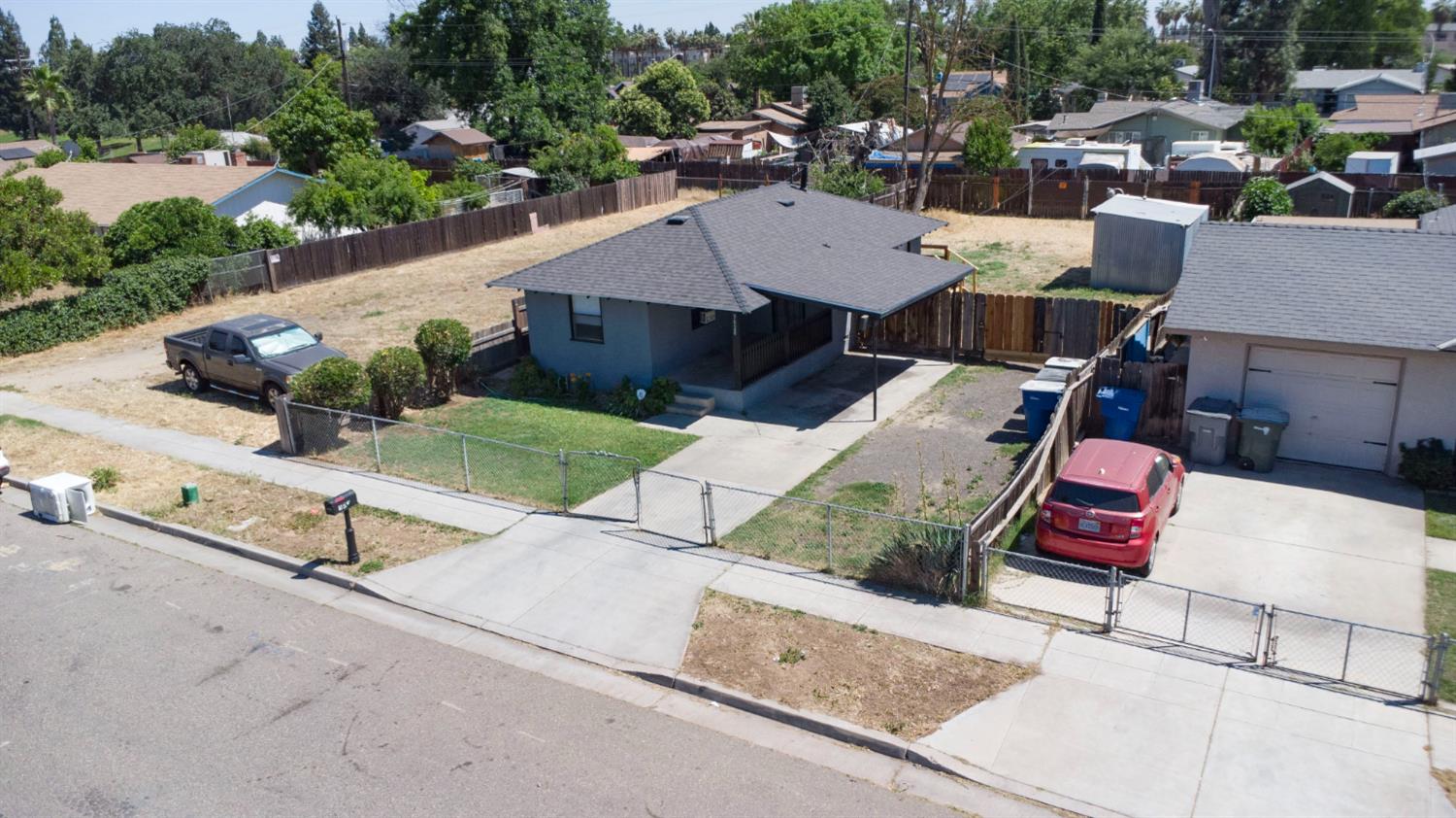 5028 E Balch Ave, Fresno, CA 93727
