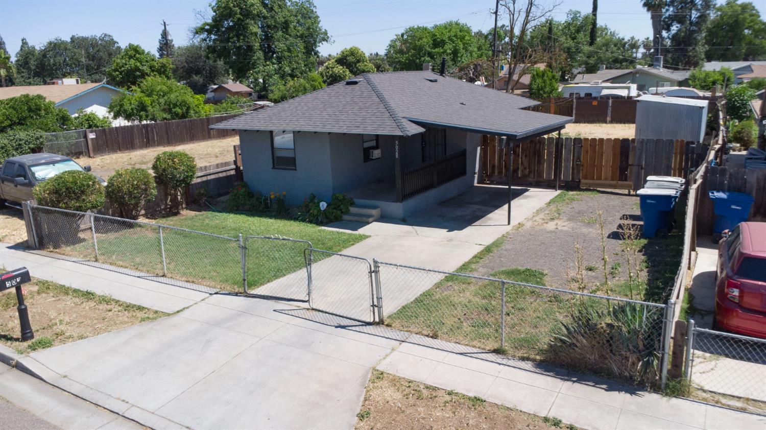 5028 E Balch Ave, Fresno, CA 93727