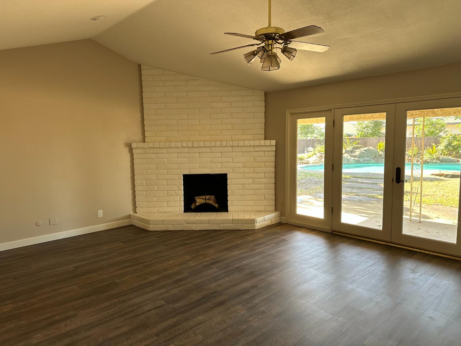 41148 Fig Grove Pl, Madera, CA 93636