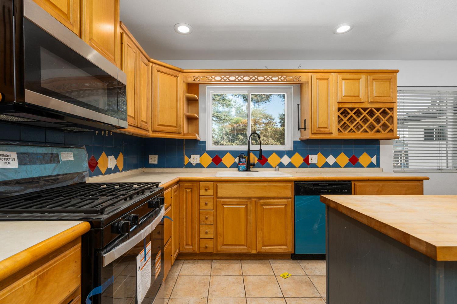 1284 N Riverview Ave, Reedley, CA 93654