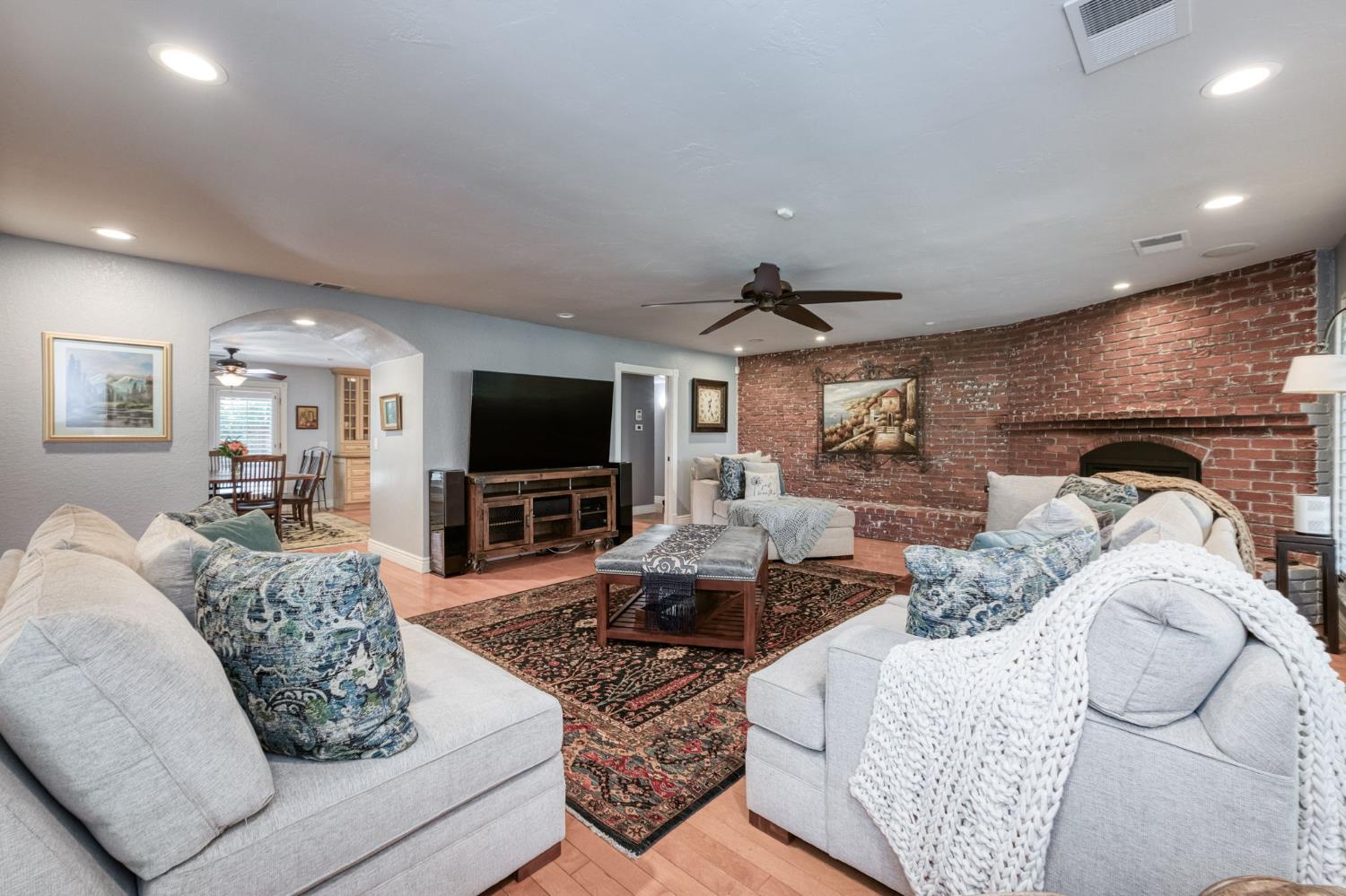 7341 N Tamera Ave, Fresno, CA 93711