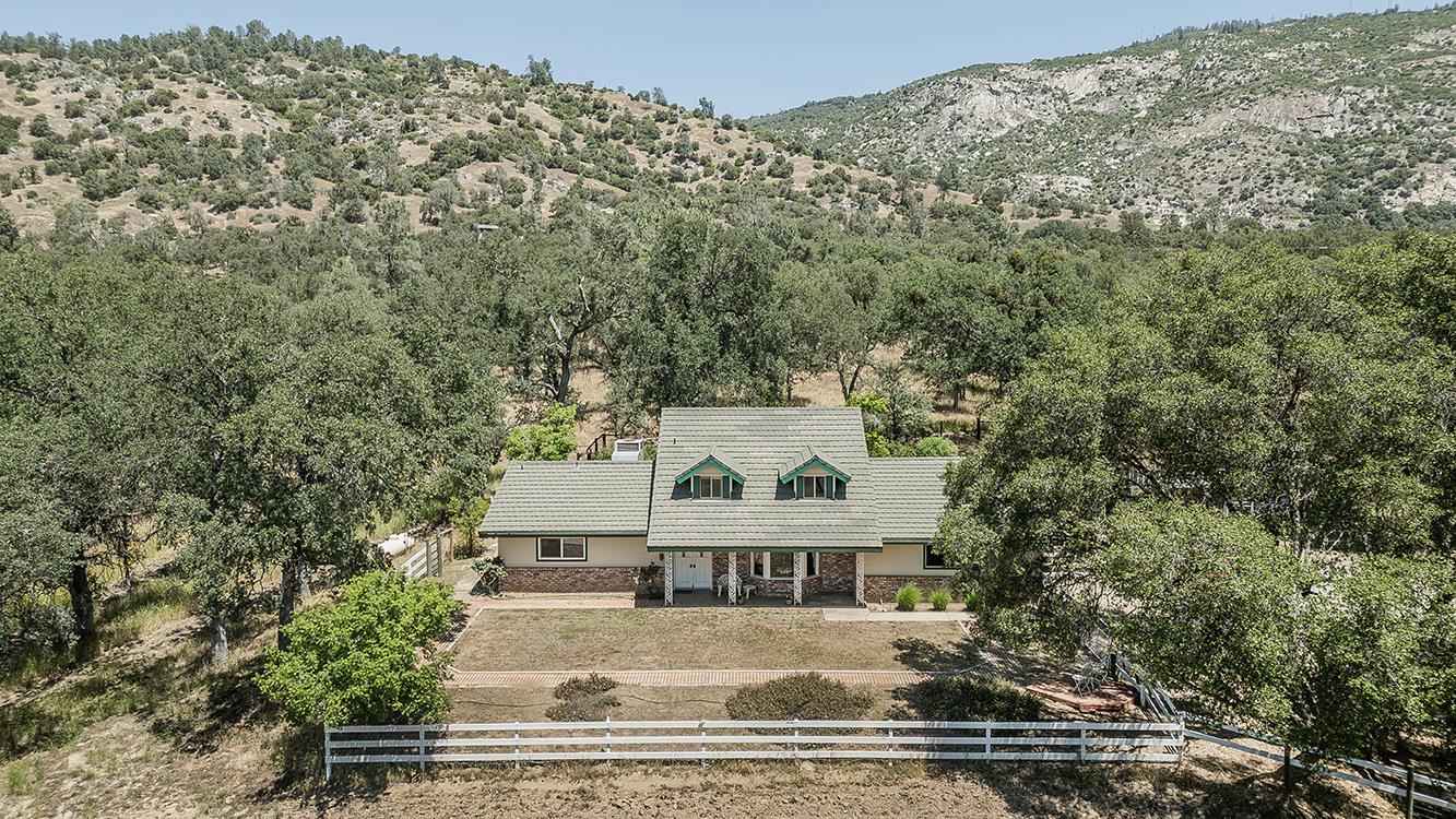 35477 Qualls Prather Rd, Auberry, CA 93602