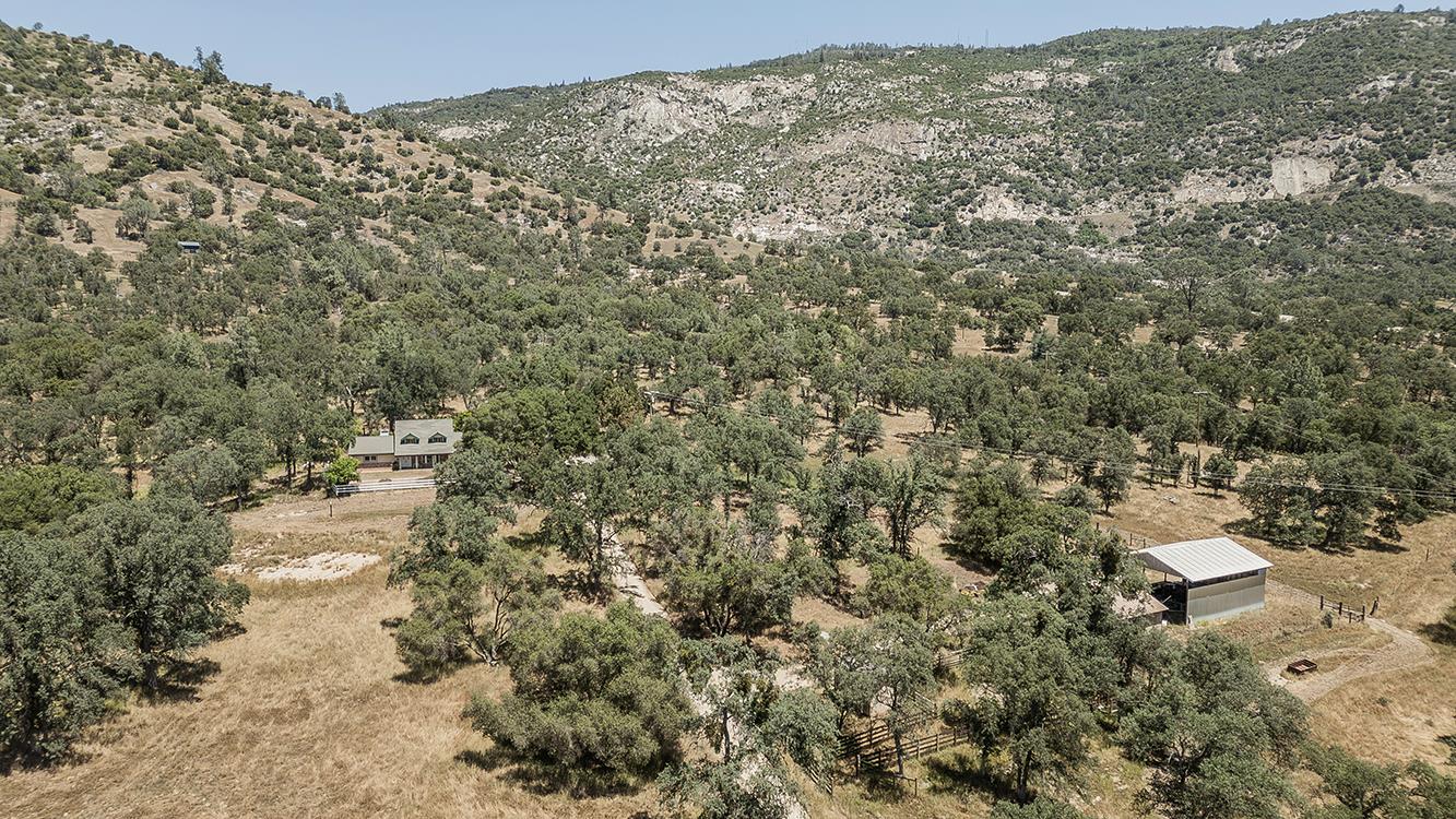 35477 Qualls Prather Rd, Auberry, CA 93602