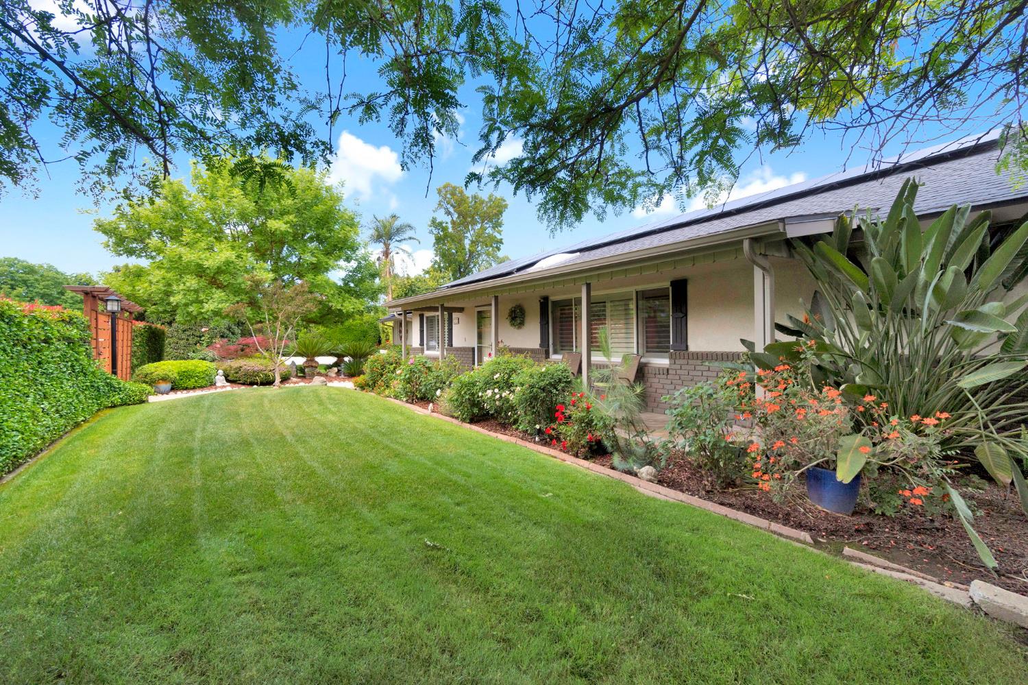 1337 E Rialto Ave, Fresno, CA 93704
