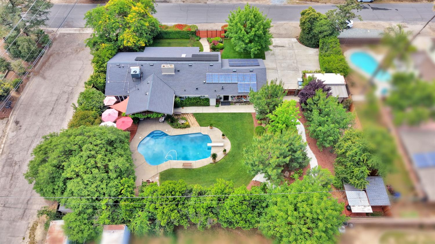 1337 E Rialto Ave, Fresno, CA 93704