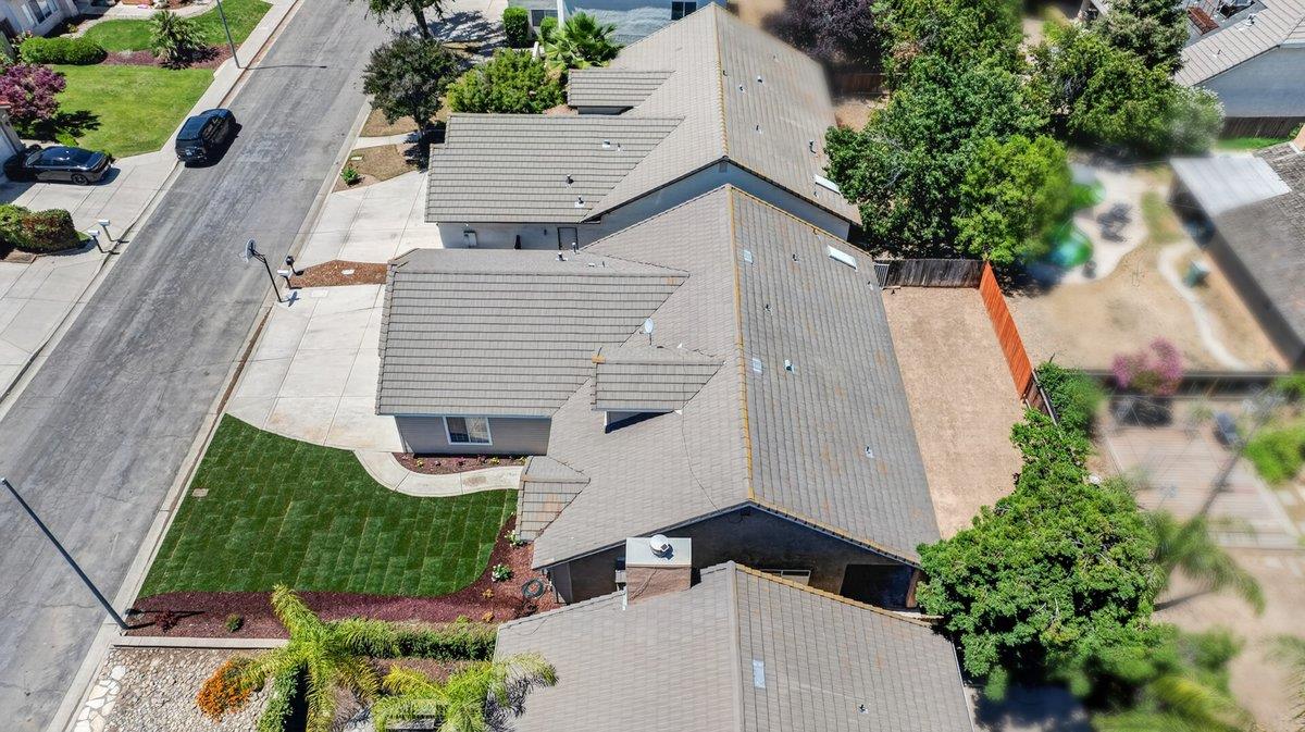 2228 E Yeargin Dr, Fresno, CA 93720