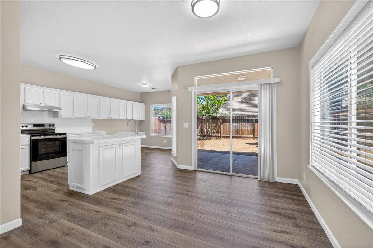 2228 E Yeargin Dr, Fresno, CA 93720