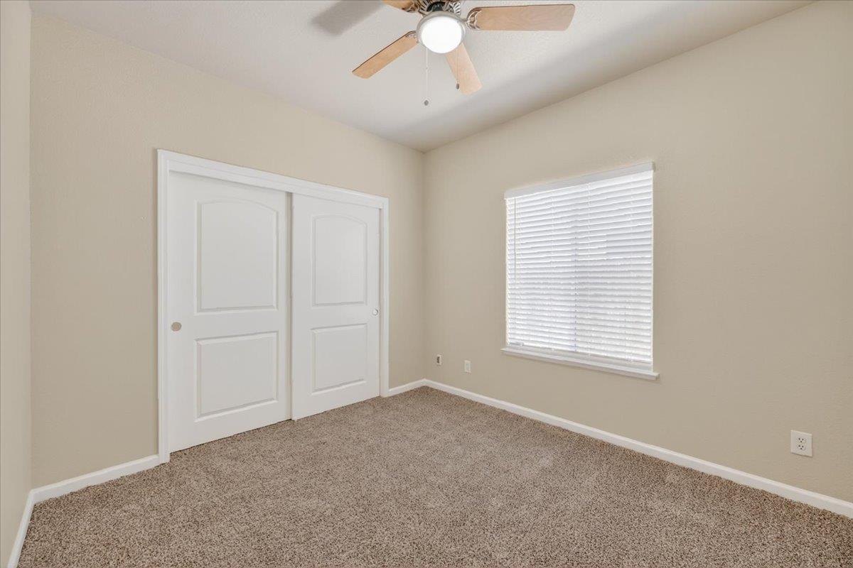 2228 E Yeargin Dr, Fresno, CA 93720
