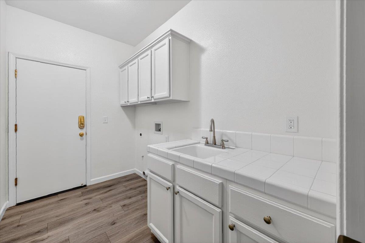 2228 E Yeargin Dr, Fresno, CA 93720
