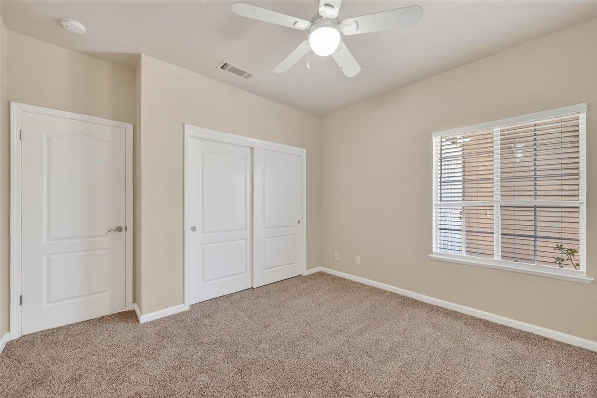 2228 E Yeargin Dr, Fresno, CA 93720