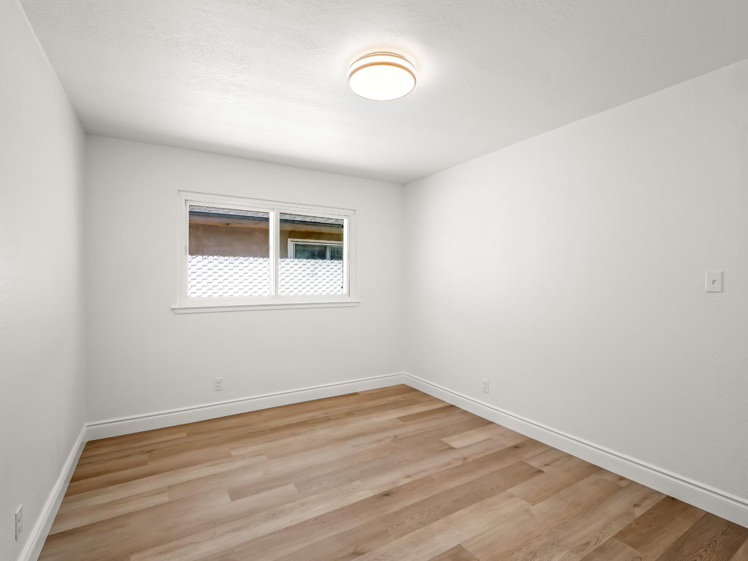 4421 N Maple Ave, Fresno, CA 93726