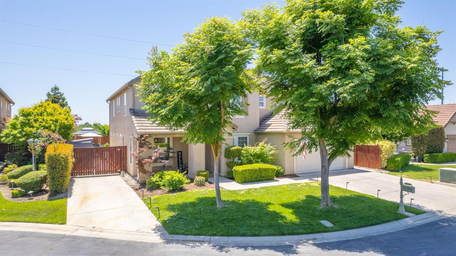 11079 E Mitchell Peak Way, Clovis, CA 93619