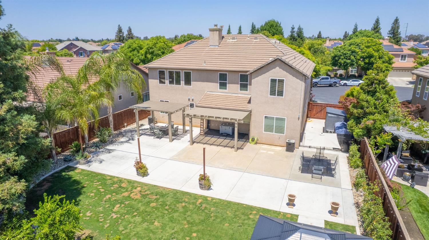 11079 E Mitchell Peak Way, Clovis, CA 93619