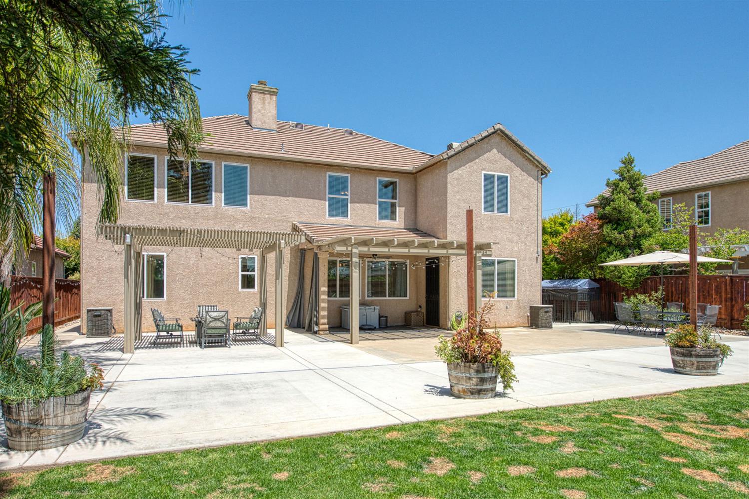11079 E Mitchell Peak Way, Clovis, CA 93619