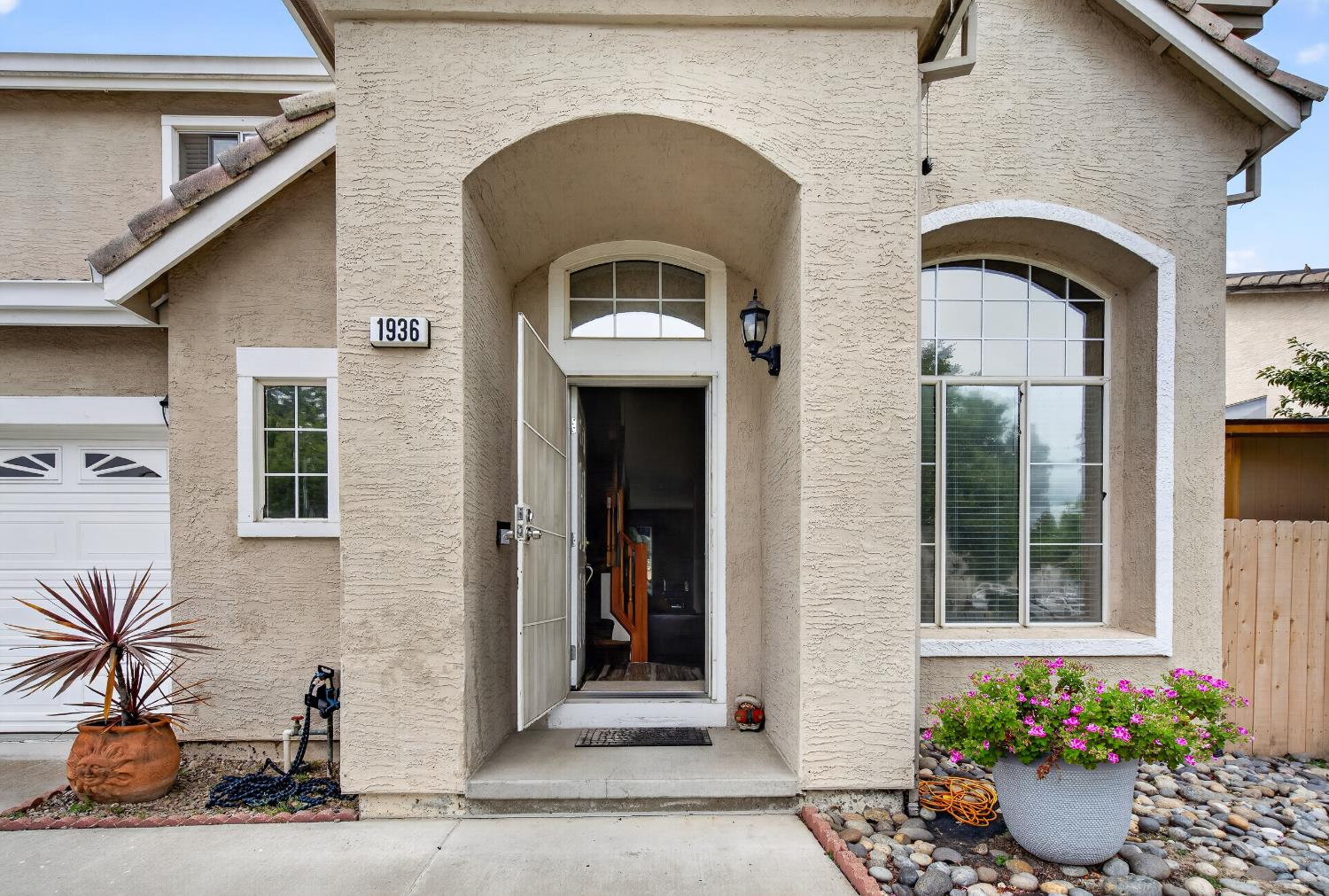 1936 Maplegrove, Tracy, CA 95376